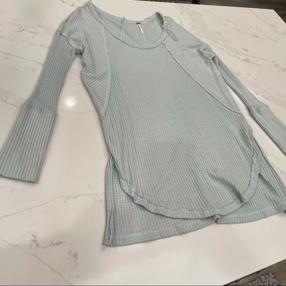 🎉HP🎉 NWOT Free People light blue Catalina thermal long sleeve T-shirt - Picture 8 of 16